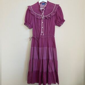 Vintage Prairie Cottage Lace Trim Tiered Ruffle Midi Dress Plum Women’s Small